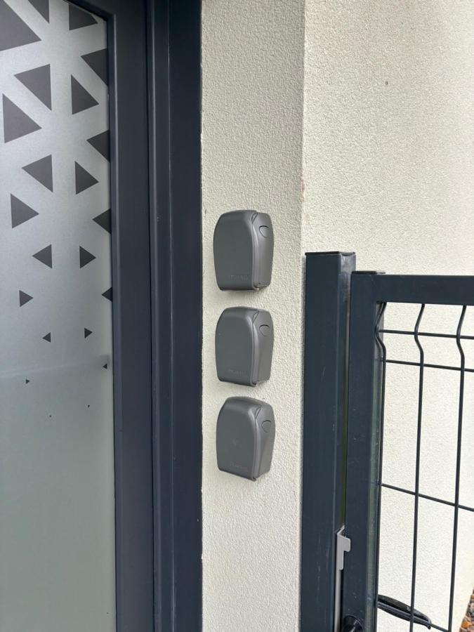 ミュルーズDuplex Neuf Parking Terrasseアパートメント エクステリア 写真